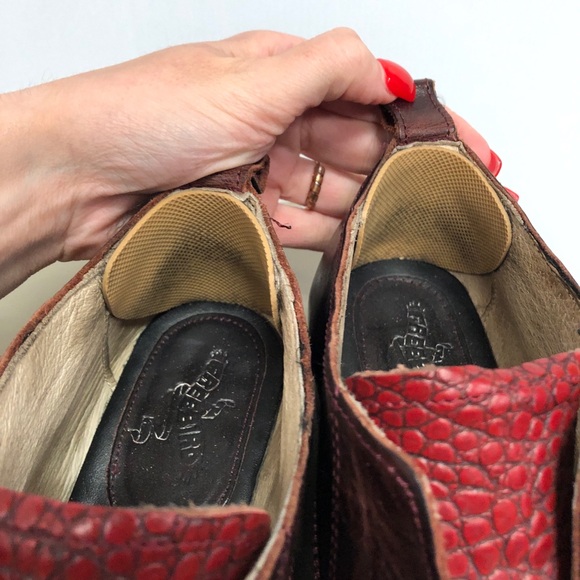 FREE BIRD MABEL RED WINE EMBOSSED 100% LEATHER LOAFERS SZ 10 - Picture 8 of 8